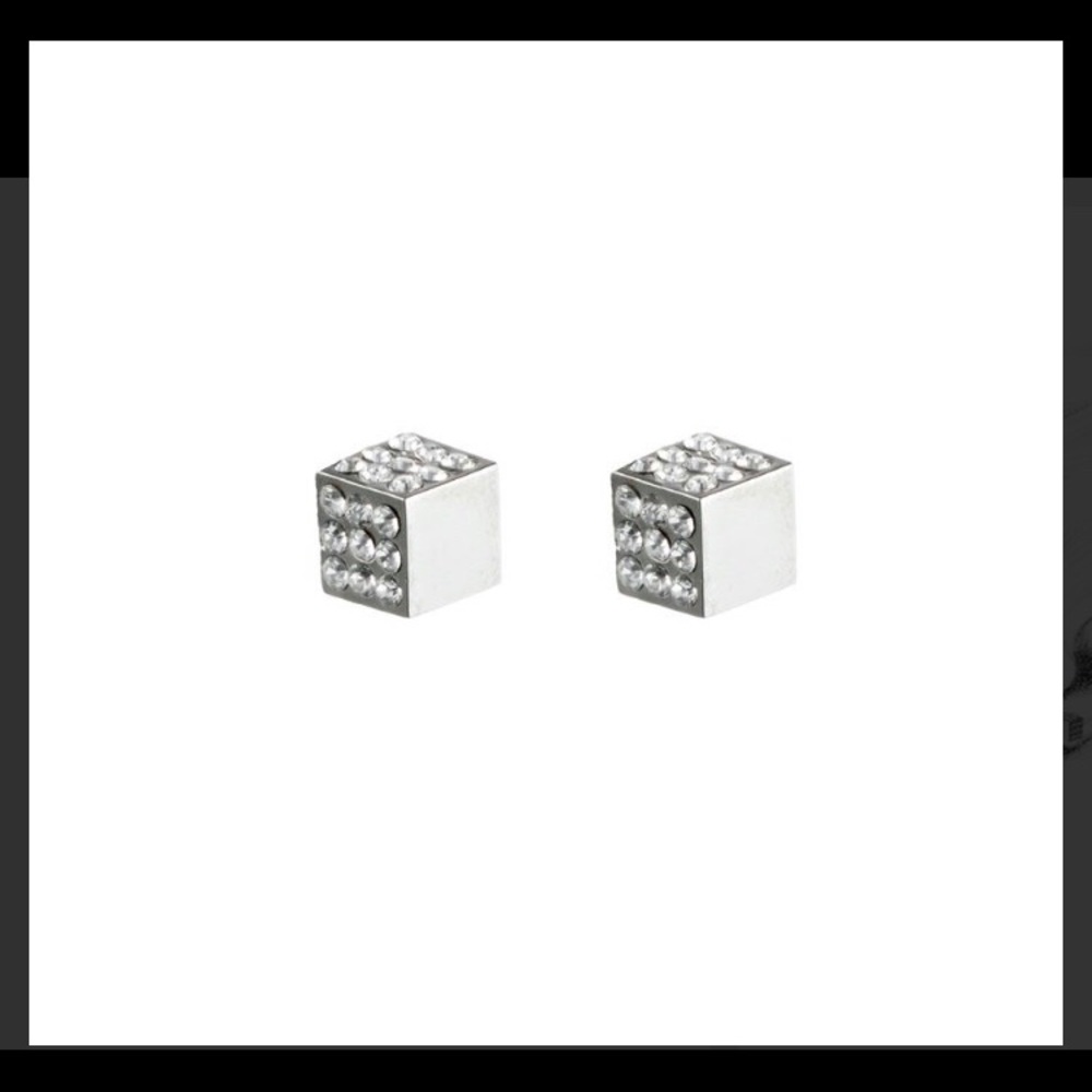 Eddie Borgo pave cube studs